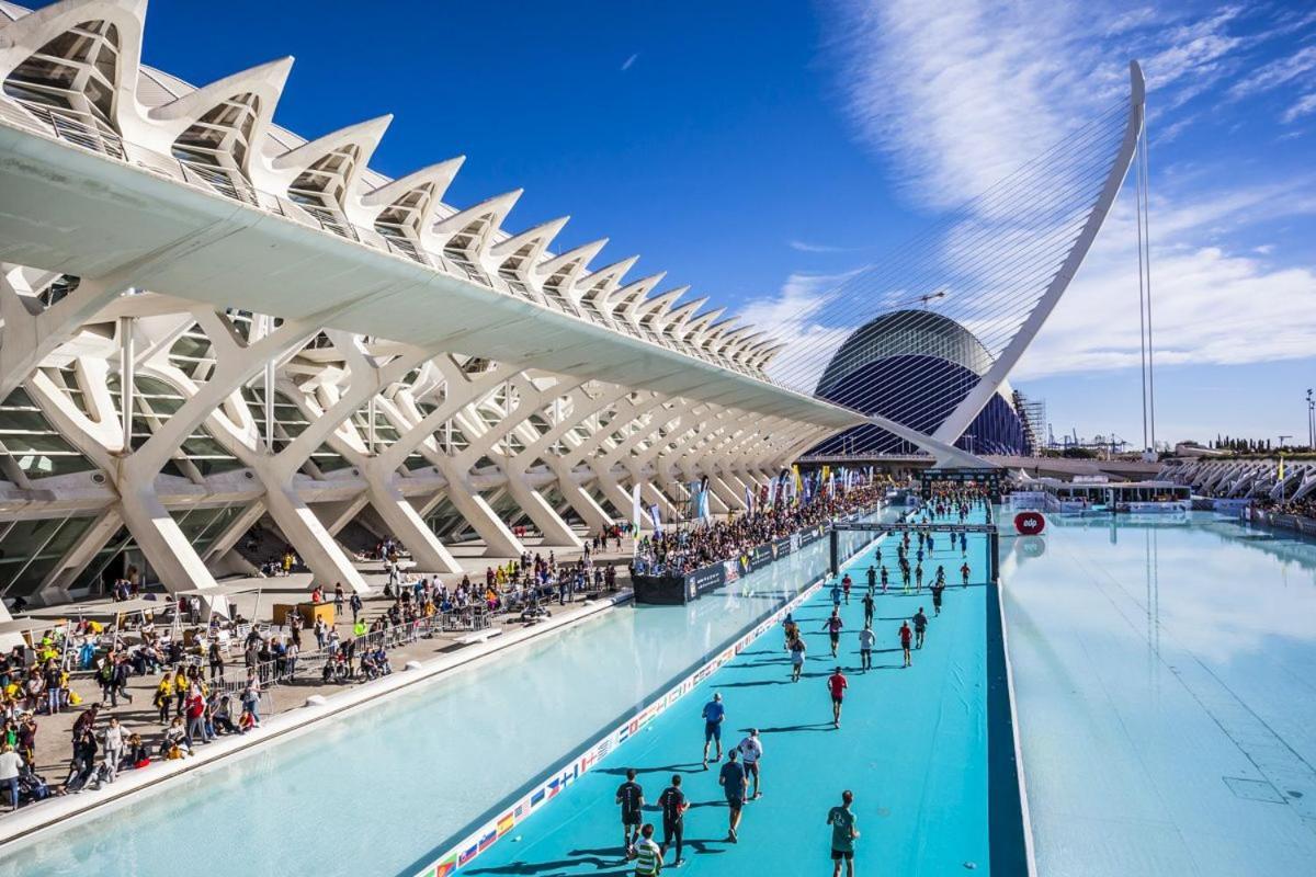 Apartamento Para 4 Personas En El Centro De Valencia, Plaza El Pilar Bagian luar foto