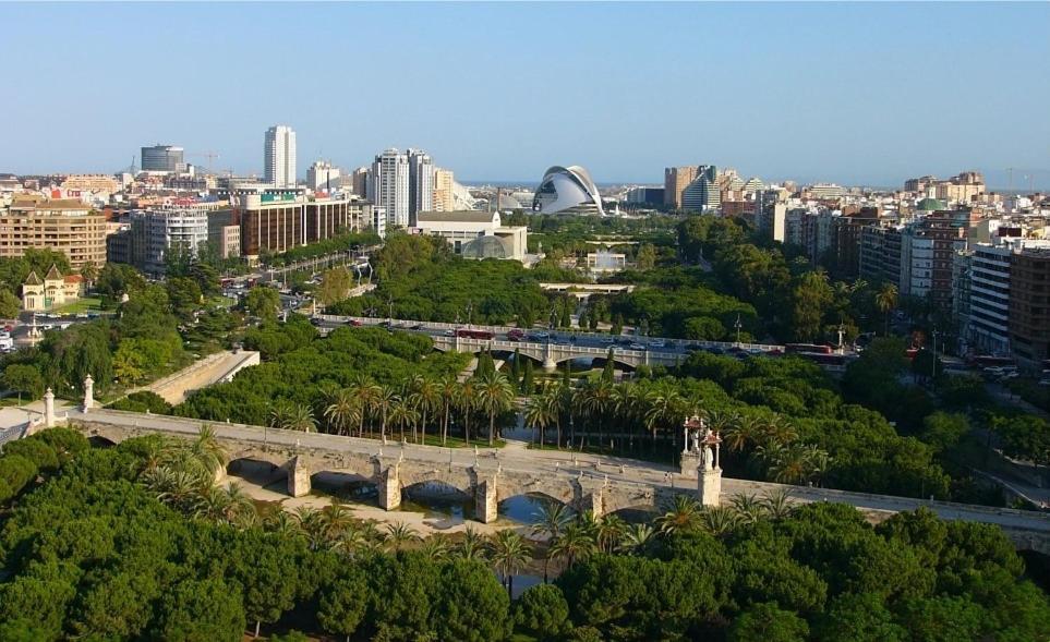 Apartamento Para 4 Personas En El Centro De Valencia, Plaza El Pilar Bagian luar foto